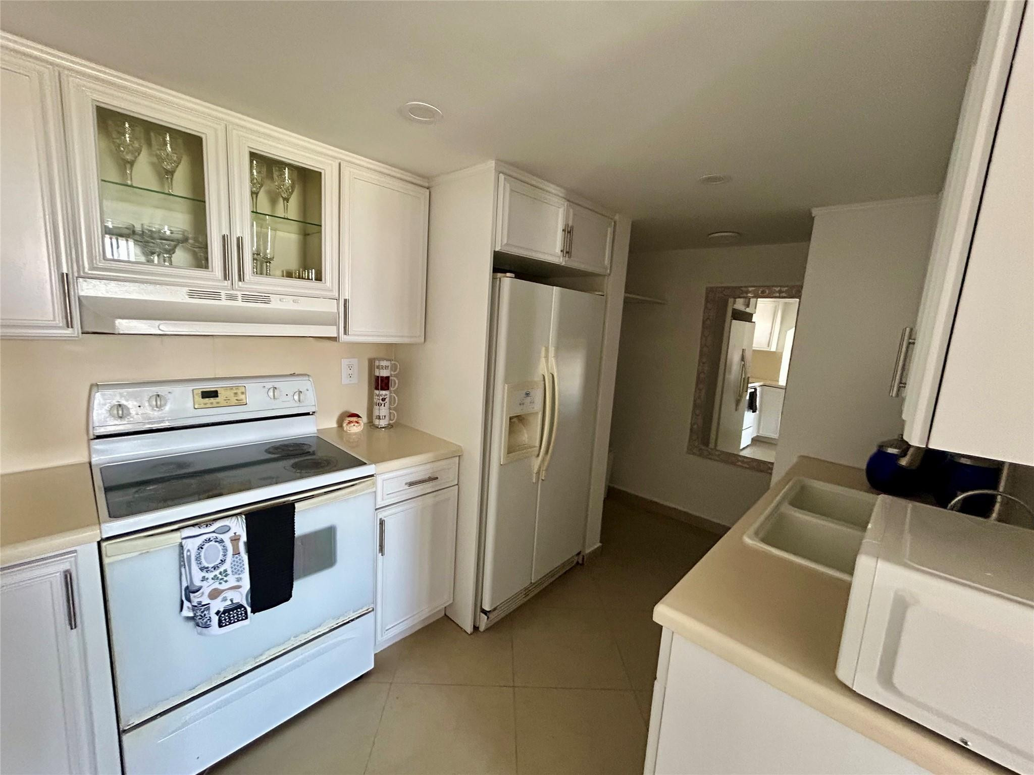 7040 Coral #501, Miami FL 33155
