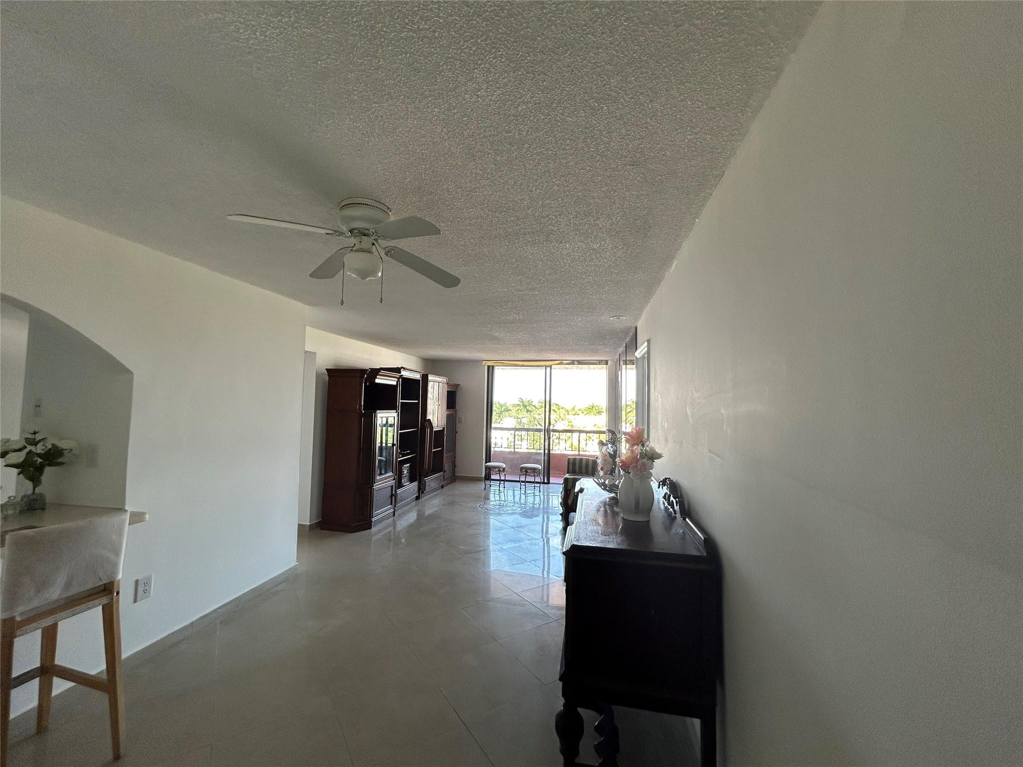 7040 Coral #501, Miami FL 33155
