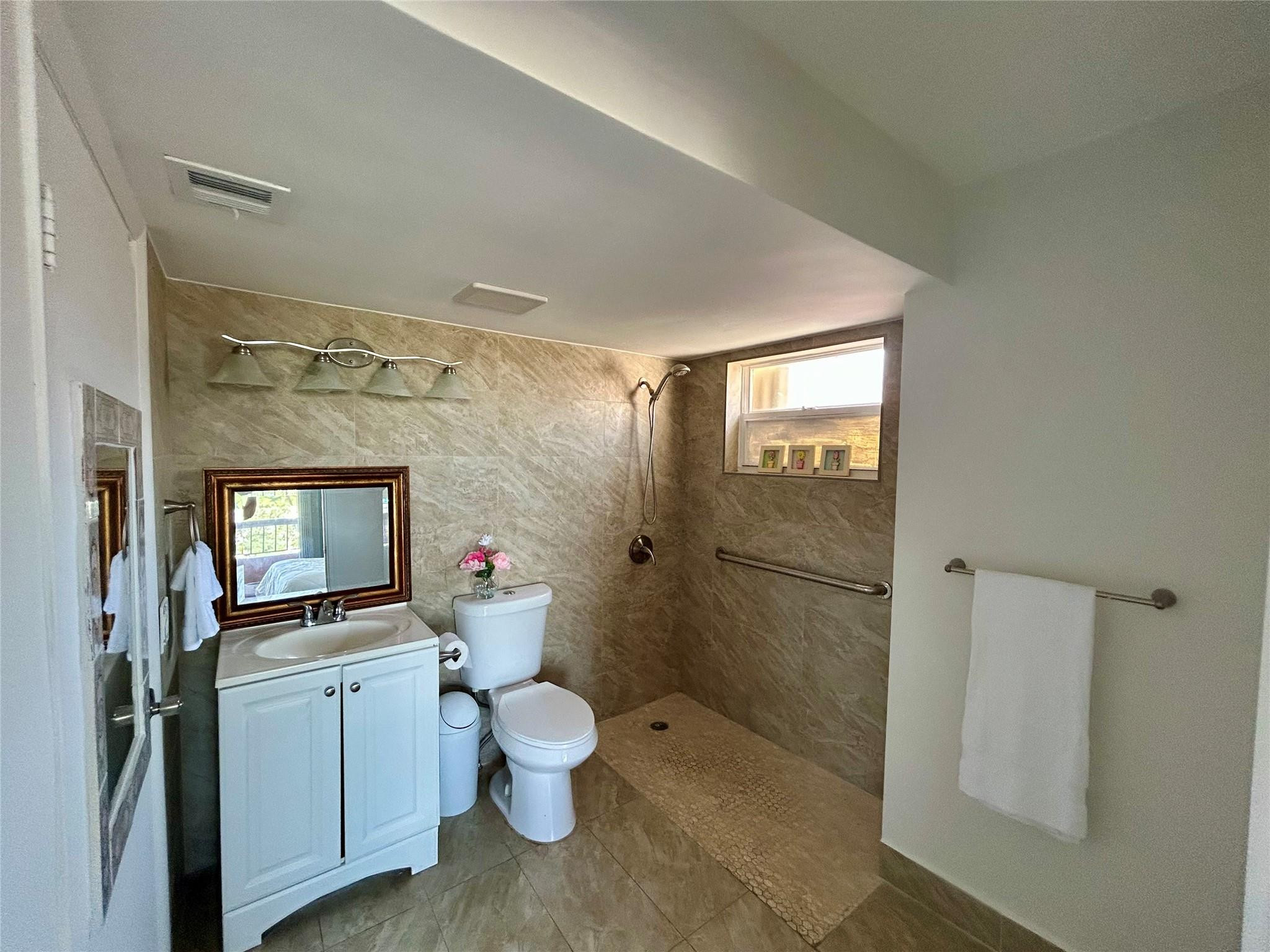 7040 Coral #501, Miami FL 33155