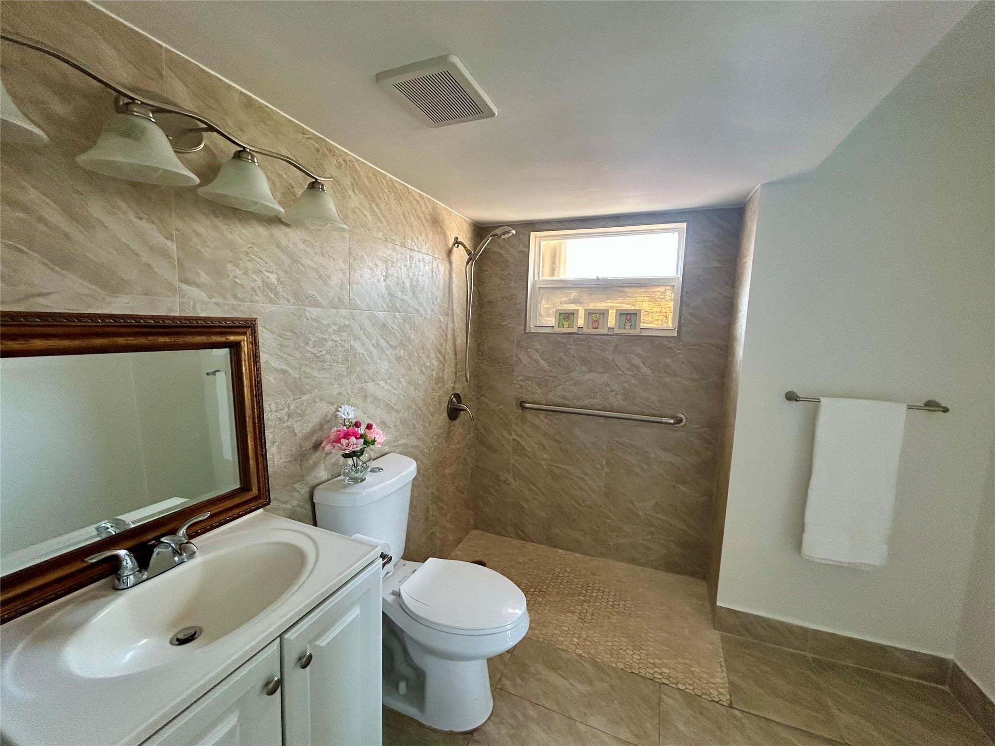 7040 Coral #501, Miami FL 33155