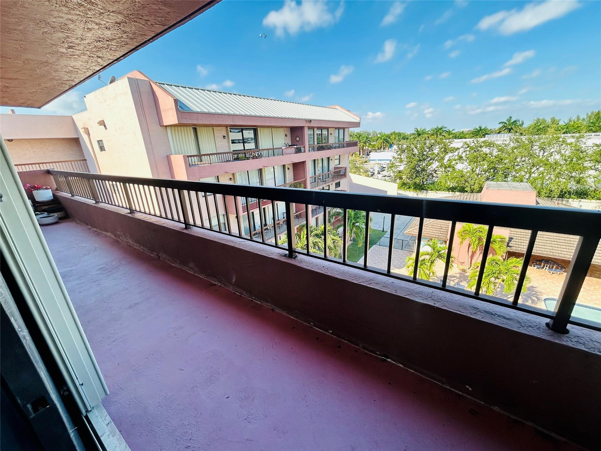 7040 Coral #501, Miami FL 33155