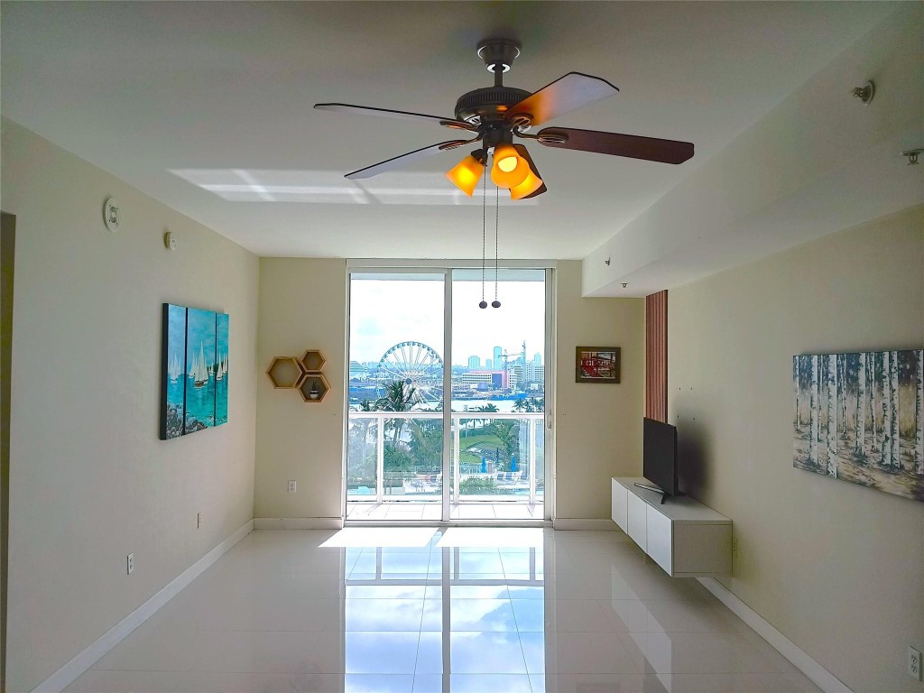253 NE 2nd #1103, Miami FL 33132