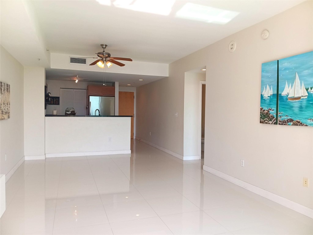 253 NE 2nd #1103, Miami FL 33132