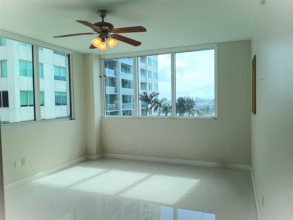 253 NE 2nd #1103, Miami FL 33132