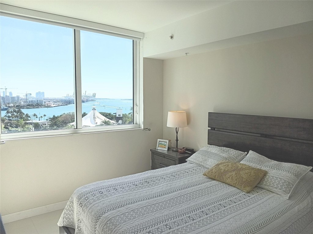 253 NE 2nd #1103, Miami FL 33132