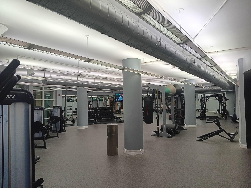 253 NE 2nd #1103, Miami FL 33132