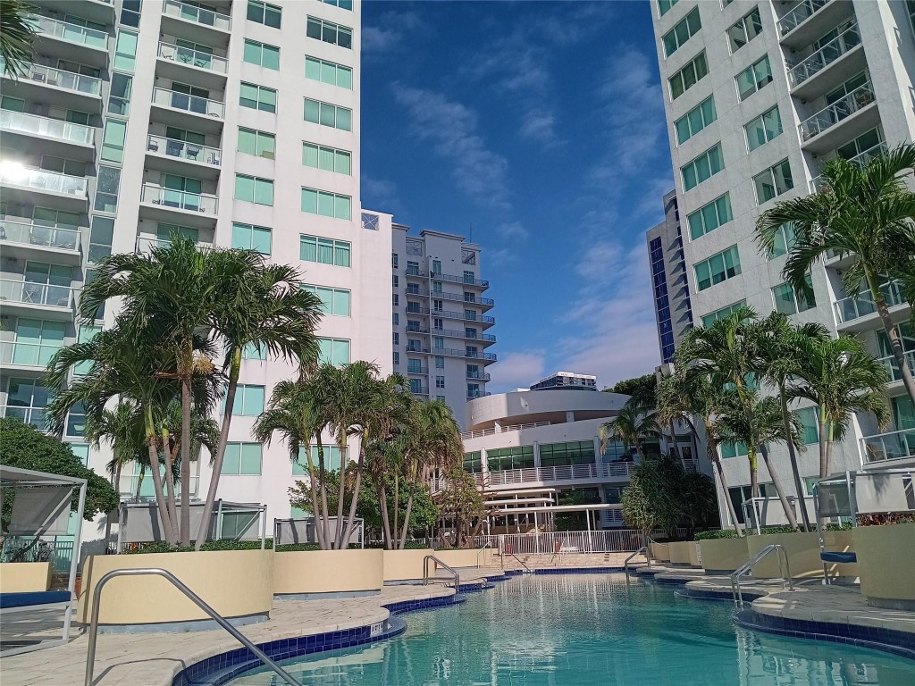 253 NE 2nd #1103, Miami FL 33132