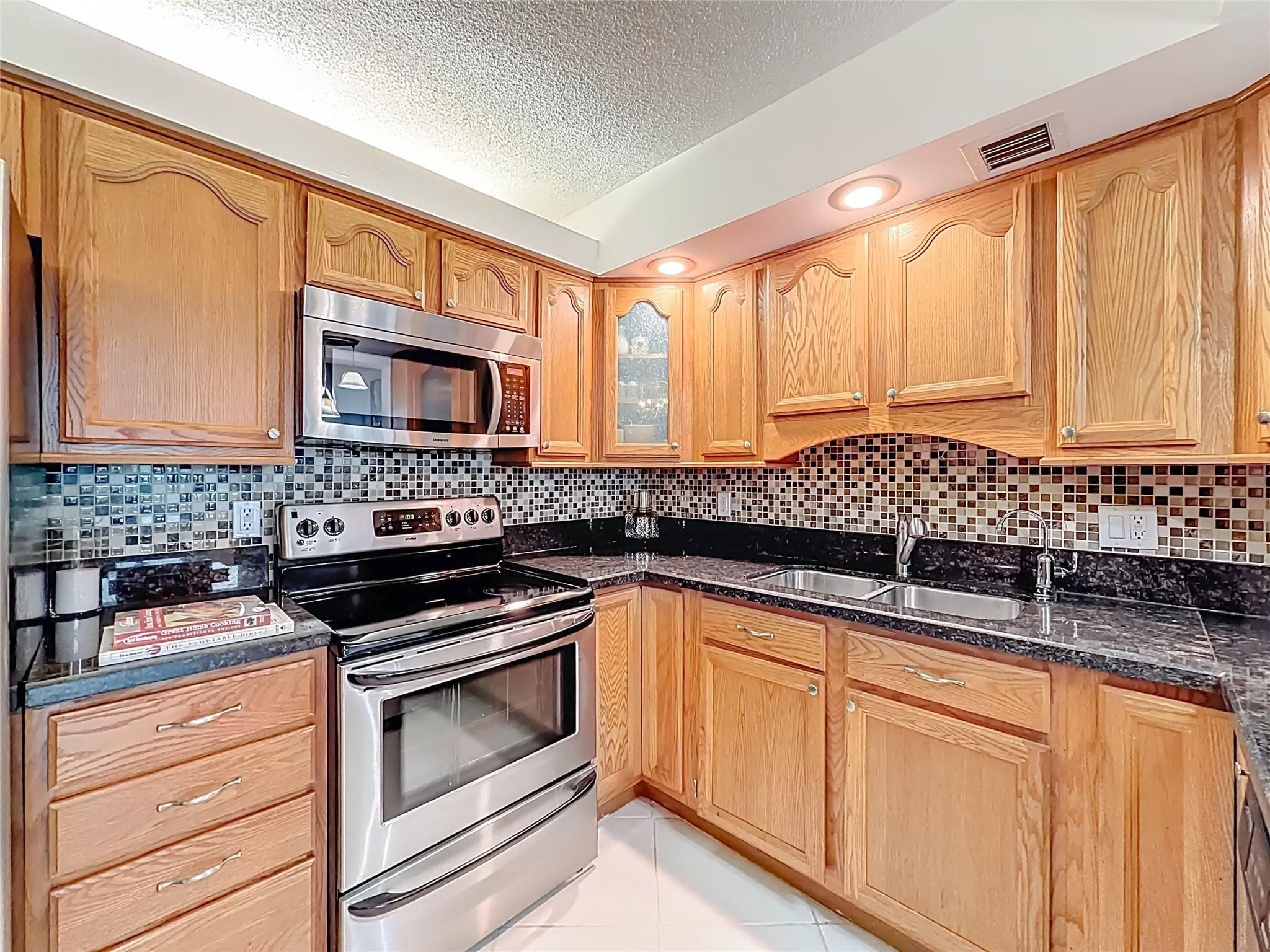 1101 River Reach #502, Fort Lauderdale FL 33315
