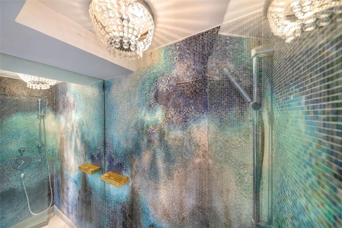 1100 West #1010, Miami Beach FL 33139