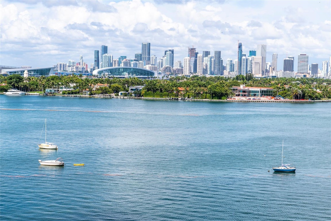 1100 West #1010, Miami Beach FL 33139