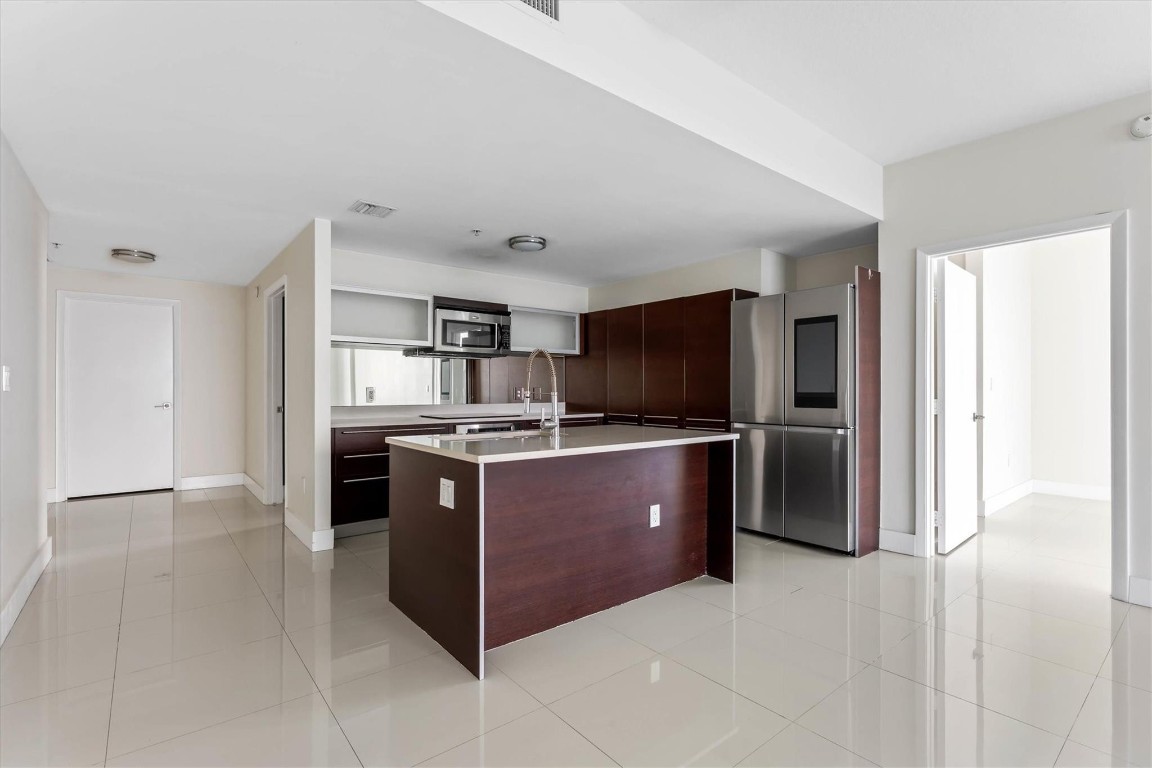 1900 Bayshore #3702, Miami FL 33132