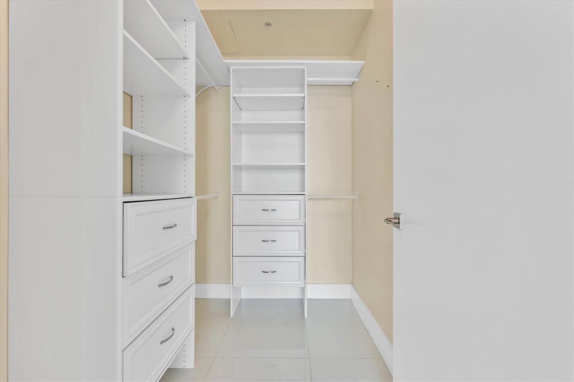 1900 Bayshore #3702, Miami FL 33132