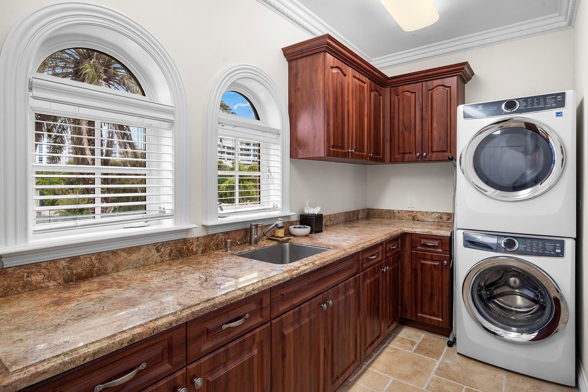 2760 N Atlantic, Fort Lauderdale FL 33308