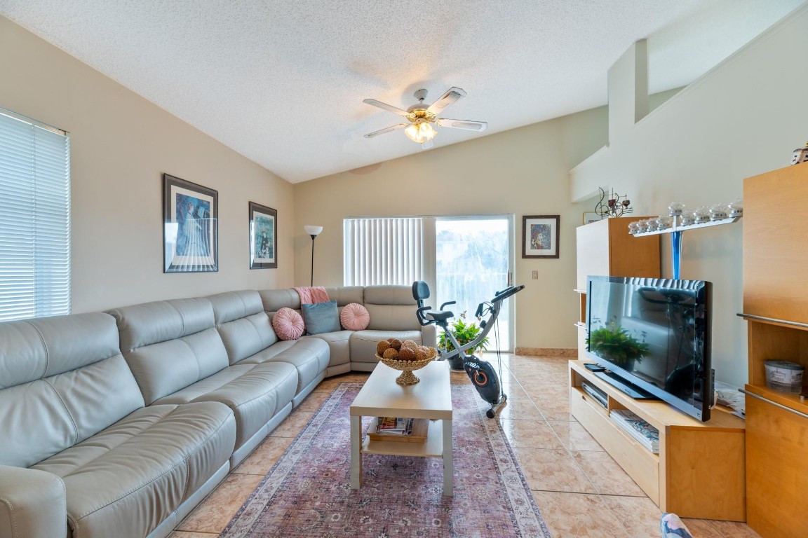 9550 Islamorada, Boca Raton FL 33496