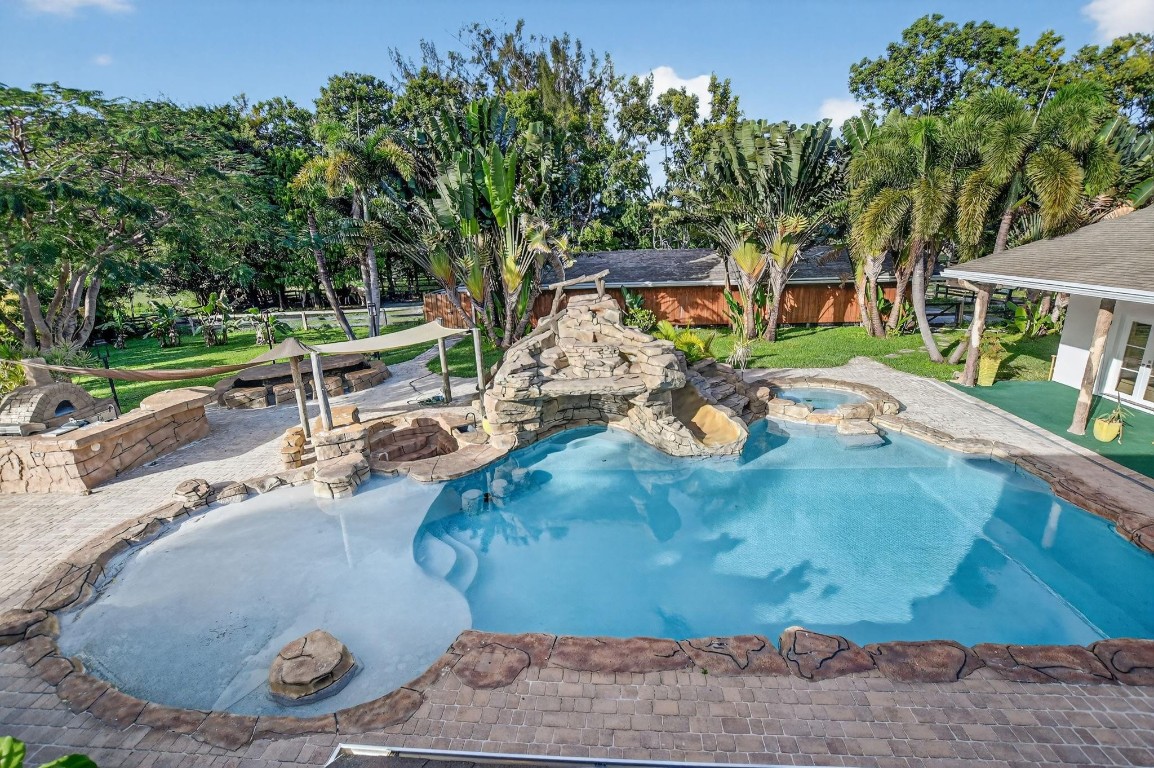 8233 Stagecoach, Boca Raton FL 33496