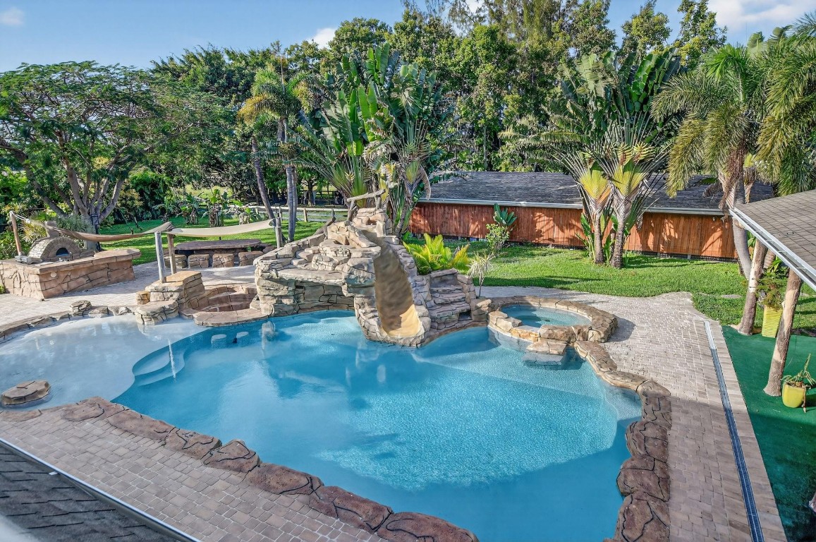 8233 Stagecoach, Boca Raton FL 33496