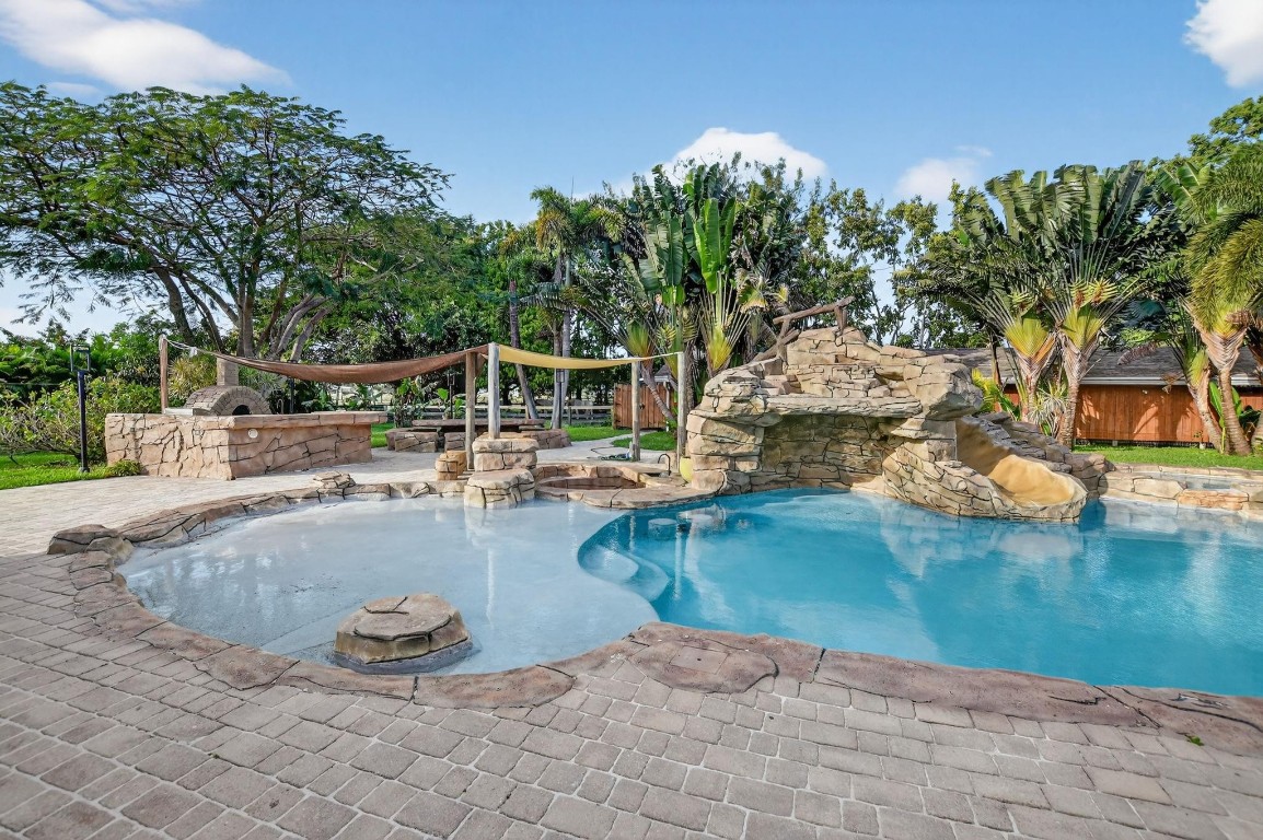 8233 Stagecoach, Boca Raton FL 33496