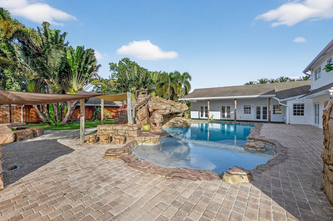 8233 Stagecoach, Boca Raton FL 33496