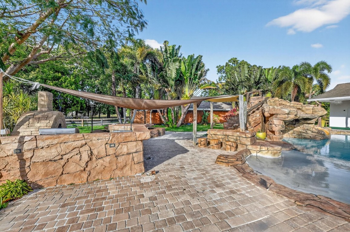 8233 Stagecoach, Boca Raton FL 33496