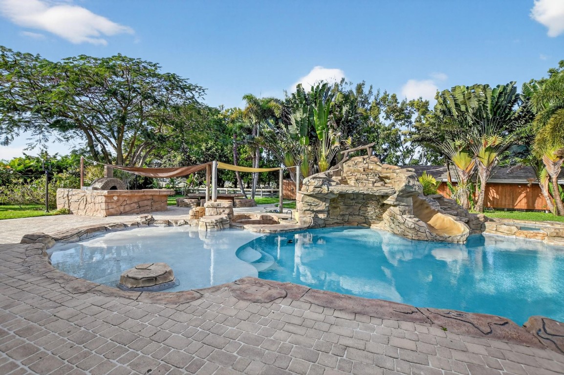 8233 Stagecoach, Boca Raton FL 33496
