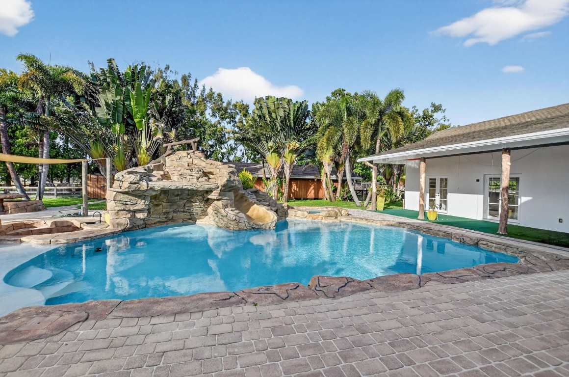 8233 Stagecoach, Boca Raton FL 33496