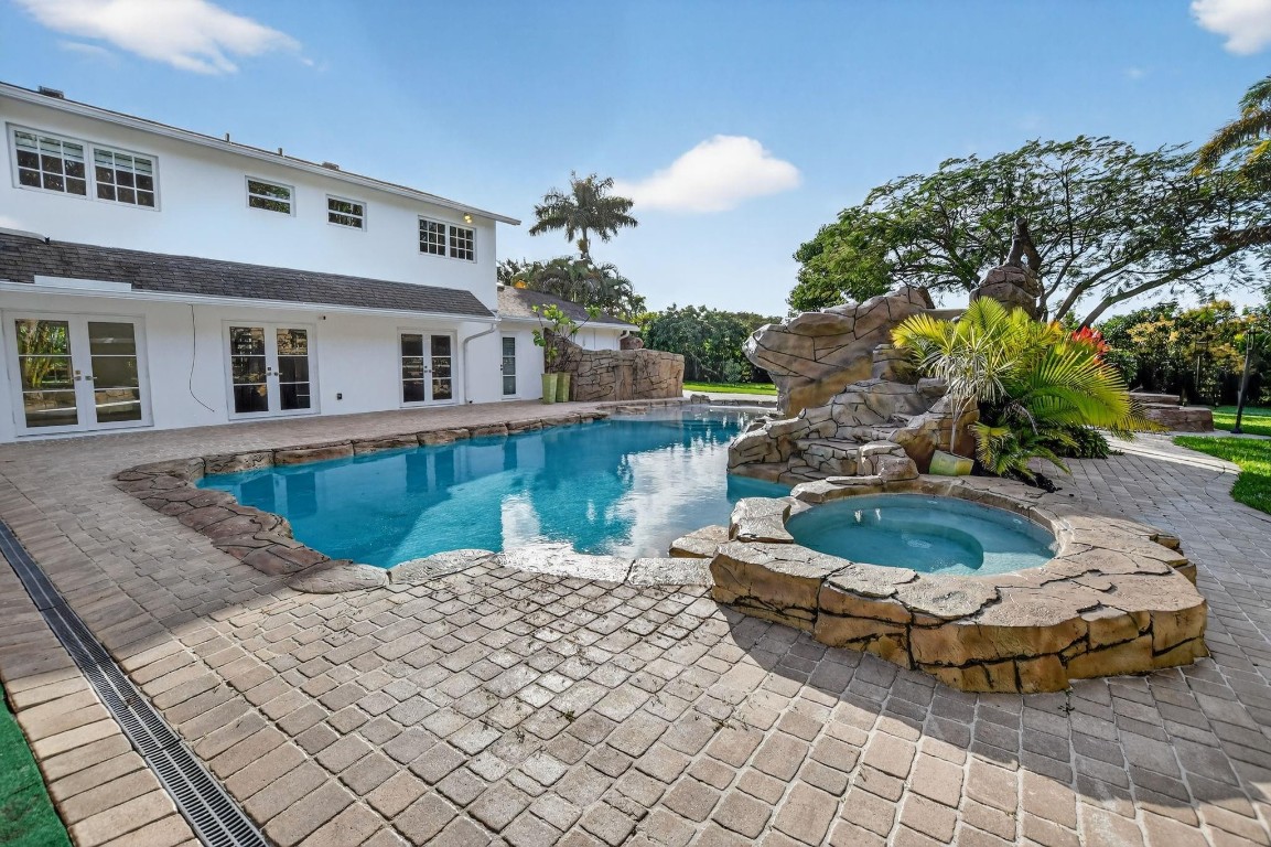 8233 Stagecoach, Boca Raton FL 33496