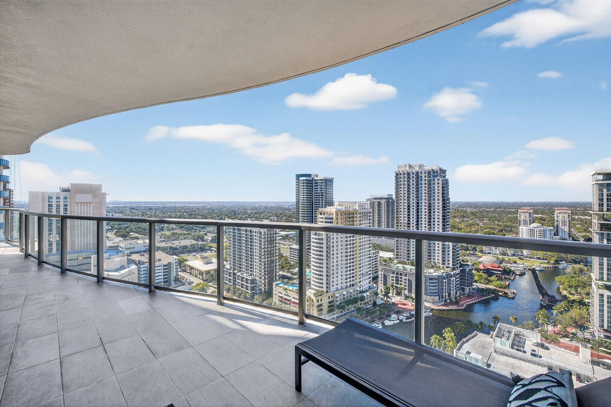 100 E Las Olas #3004, Fort Lauderdale FL 33301