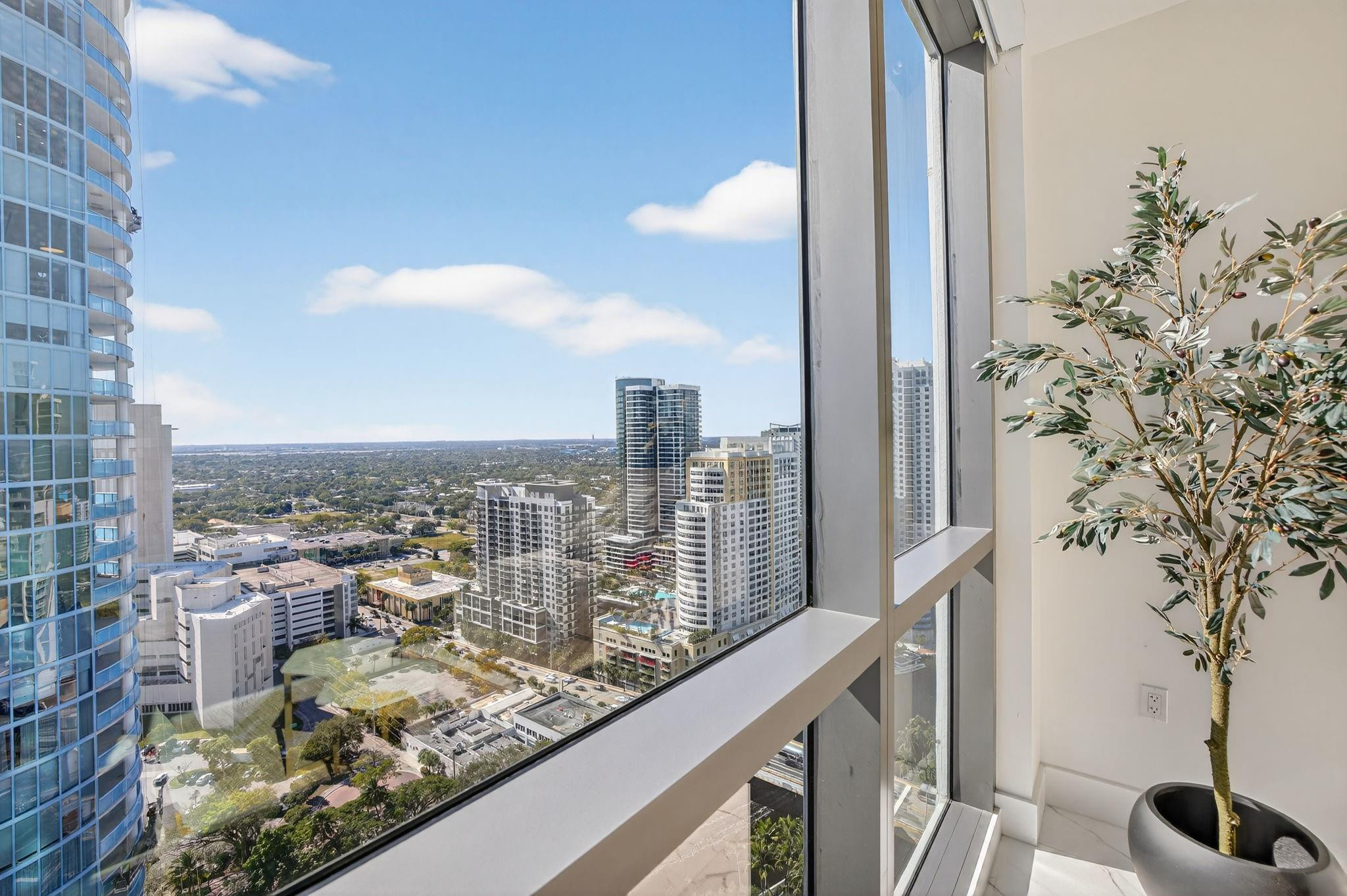 100 E Las Olas #3004, Fort Lauderdale FL 33301
