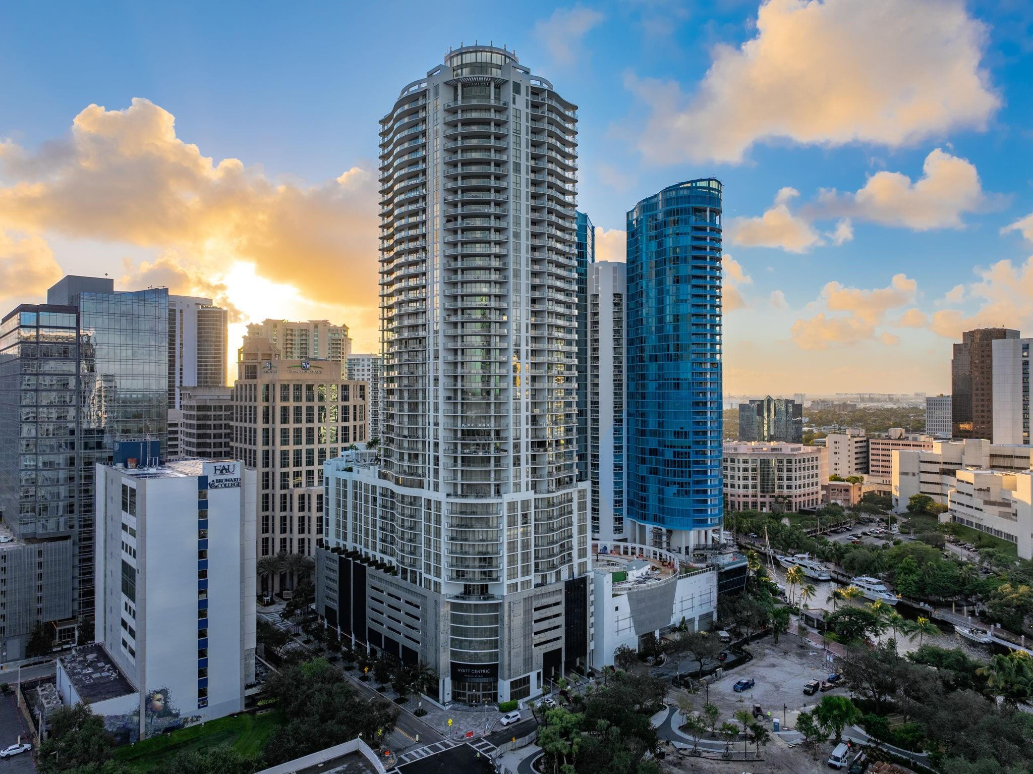 100 E Las Olas #3004, Fort Lauderdale FL 33301