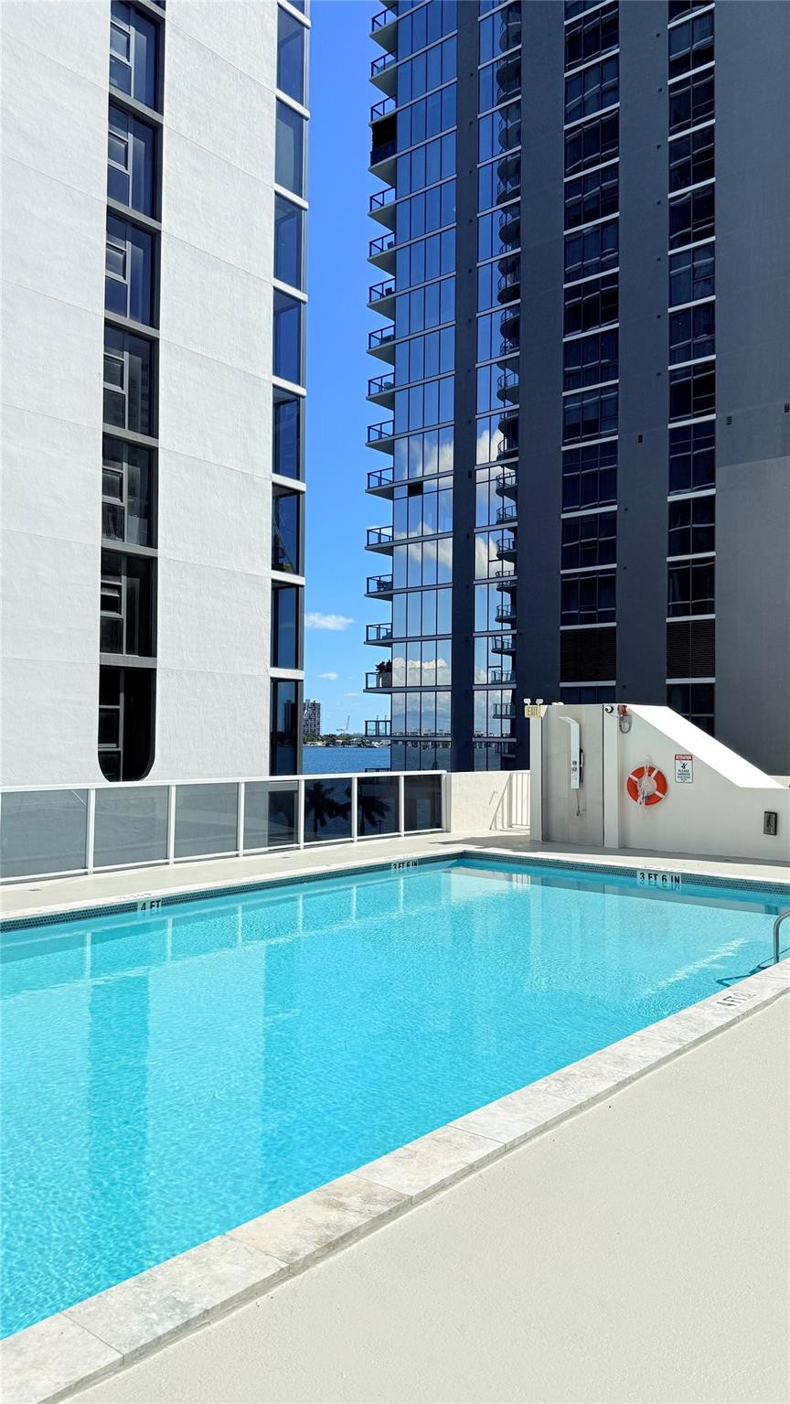 601 NE 23rd #902, Miami FL 33137