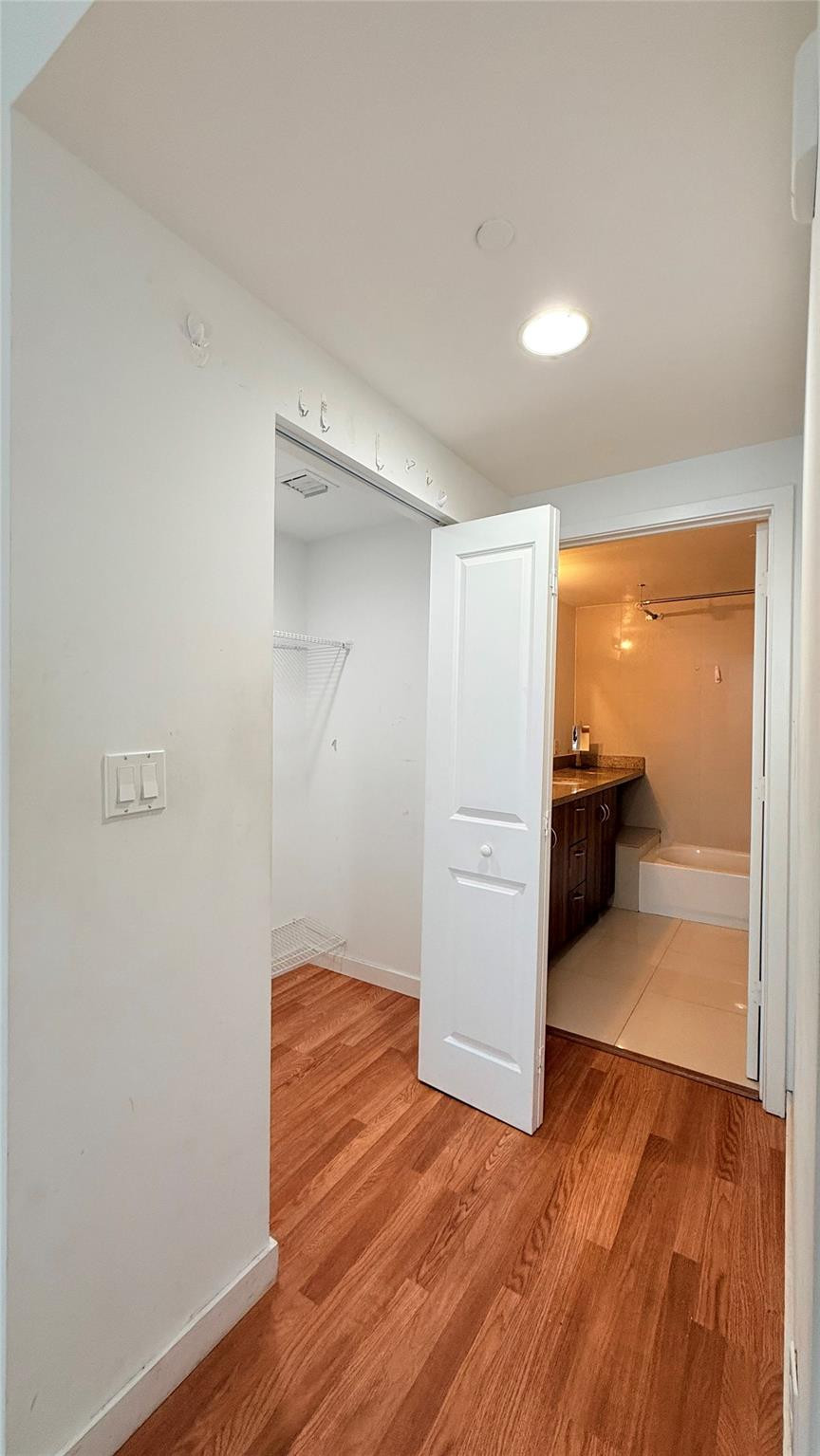 601 NE 23rd #902, Miami FL 33137