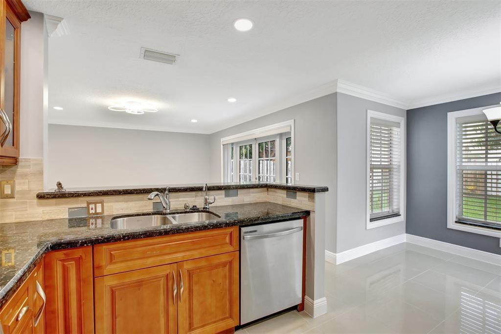 2355 NW 138th, Sunrise FL 33323