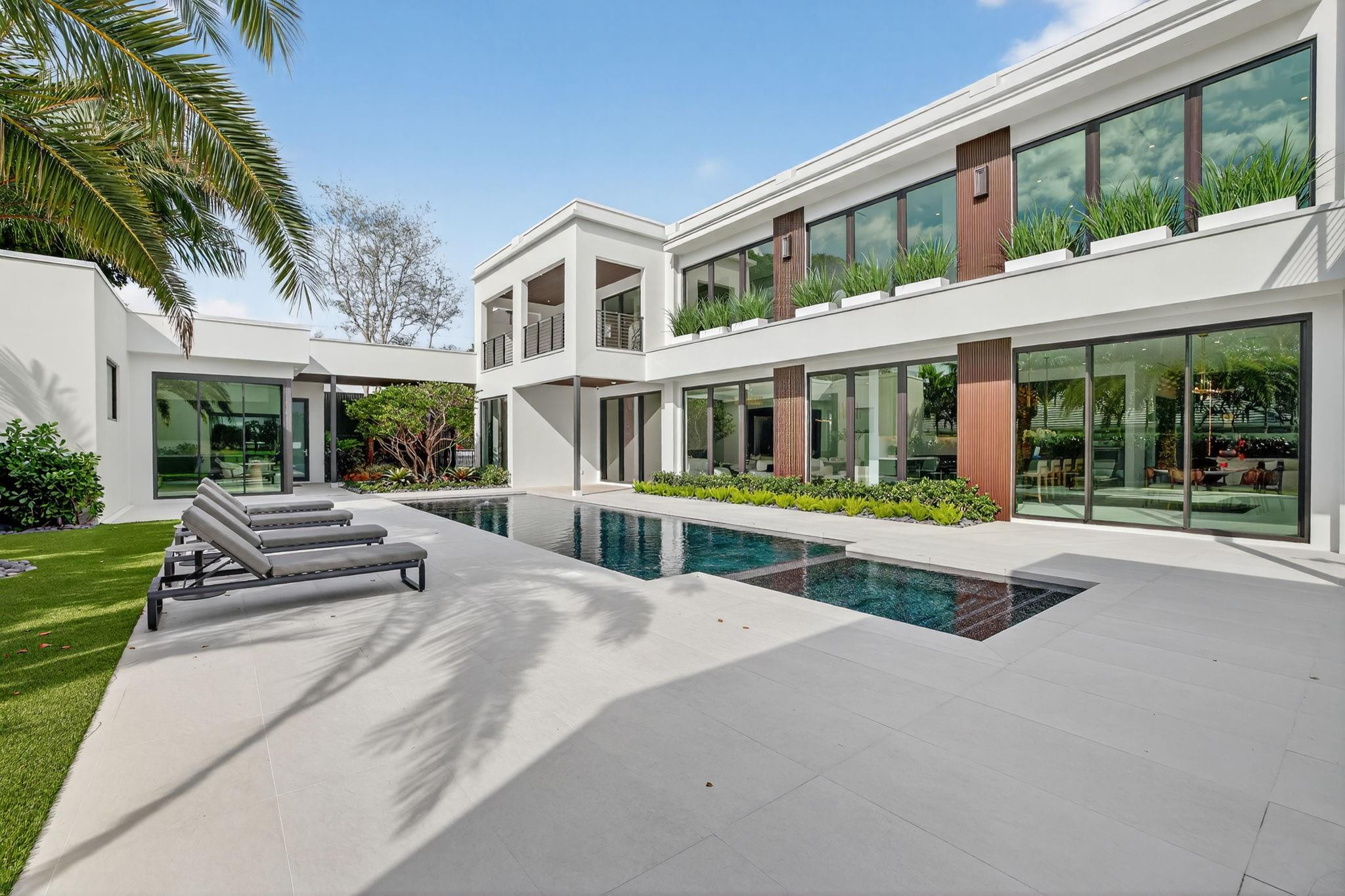 4312 NE 23, Fort Lauderdale FL 33308
