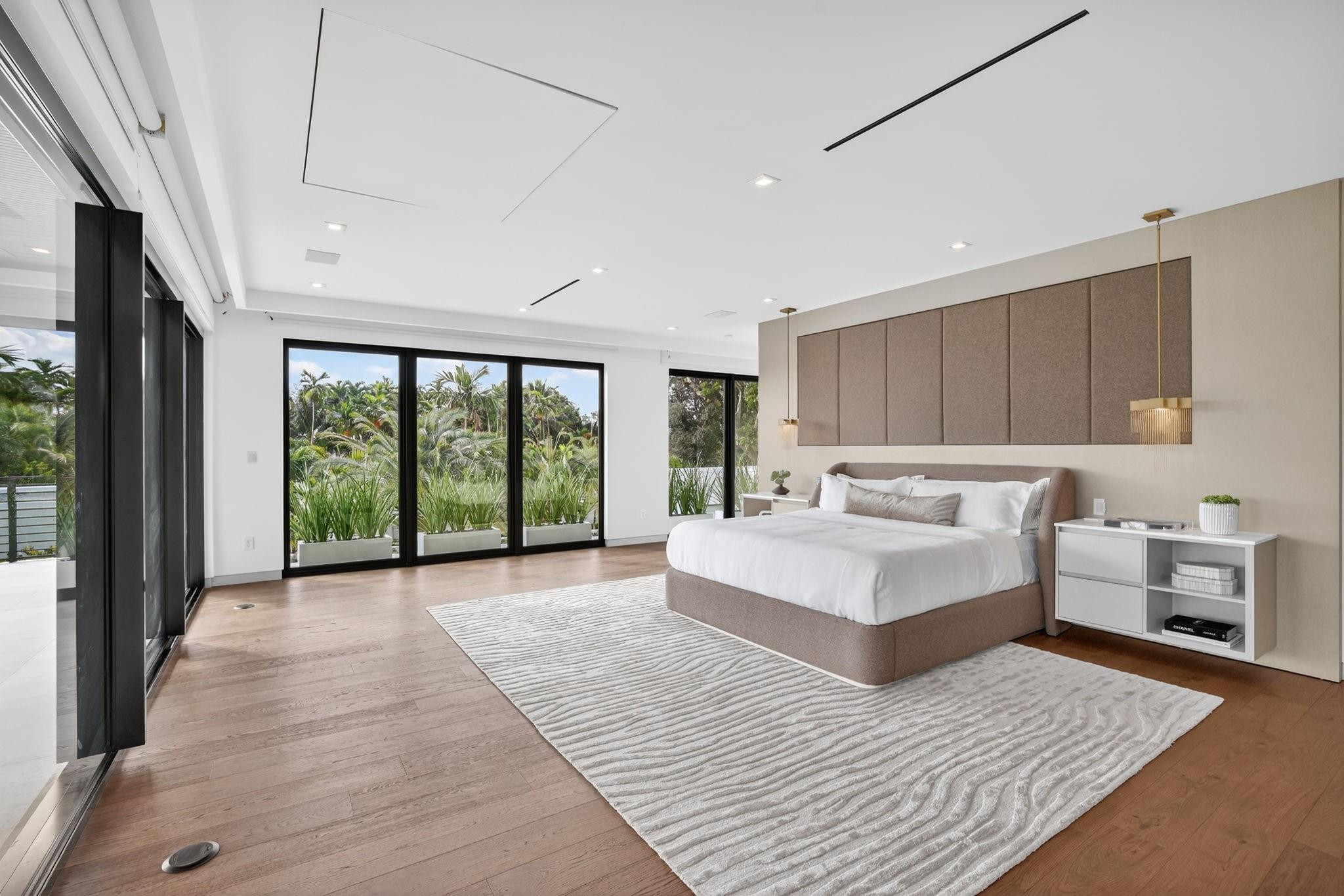 4312 NE 23, Fort Lauderdale FL 33308