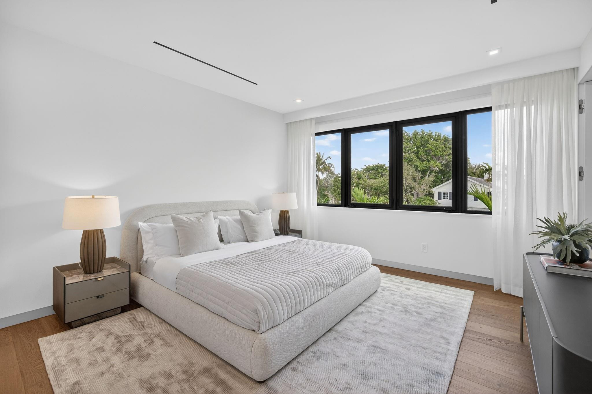 4312 NE 23, Fort Lauderdale FL 33308
