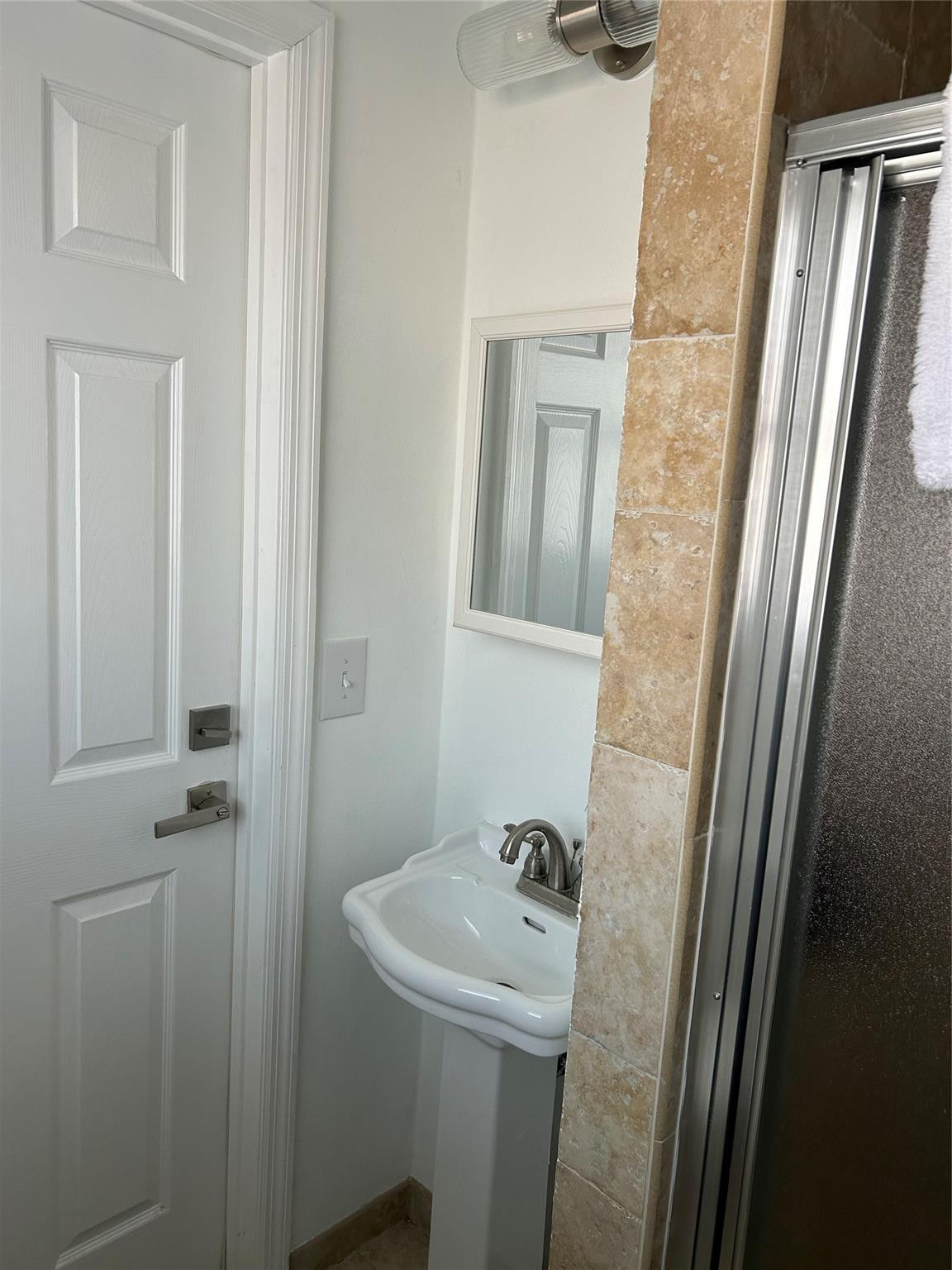 4431 NE 28th, Lighthouse Point FL 33064