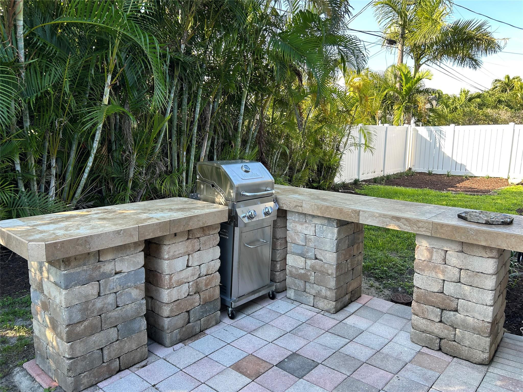 4431 NE 28th, Lighthouse Point FL 33064