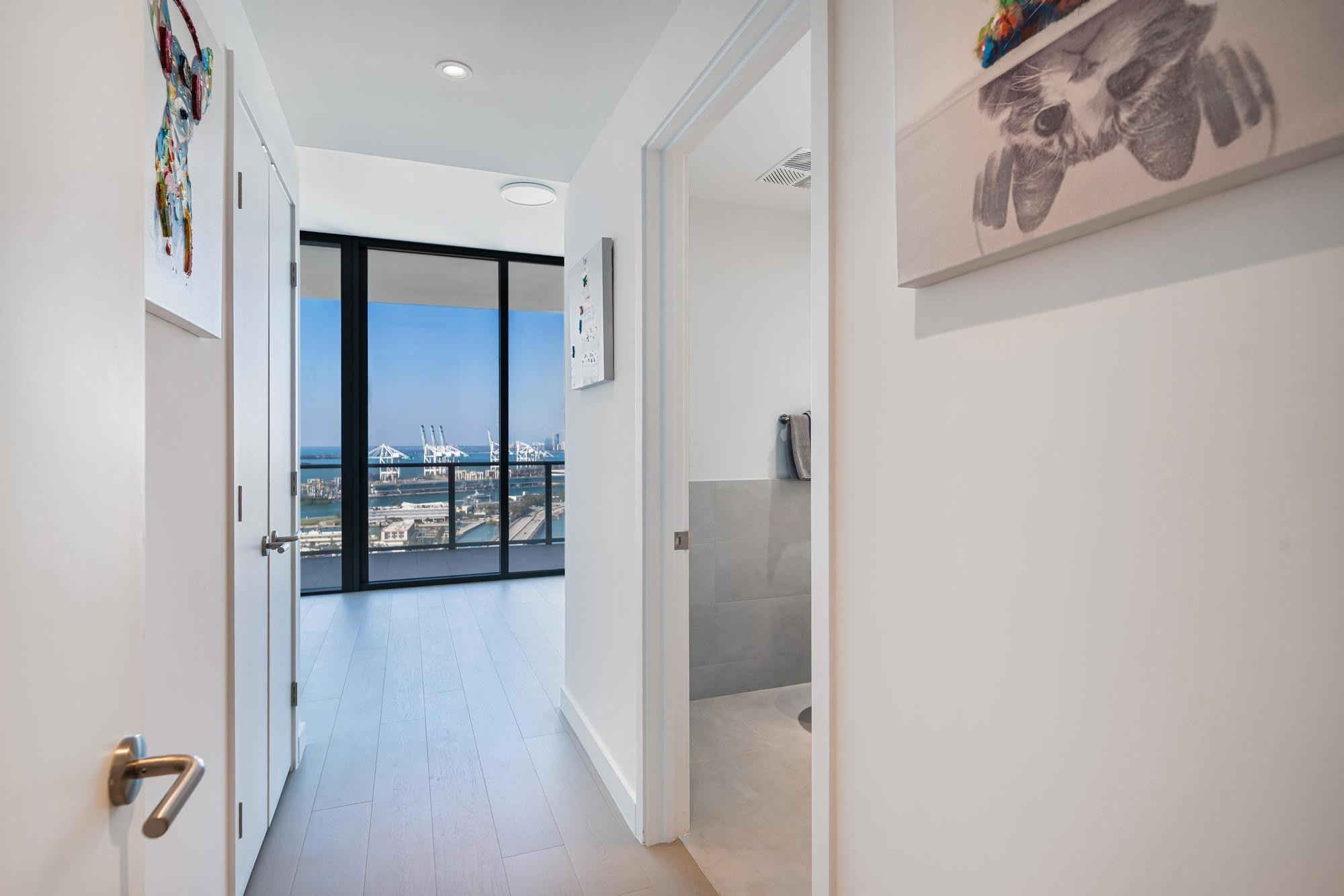 500 Alton #2702, Miami Beach FL 33139