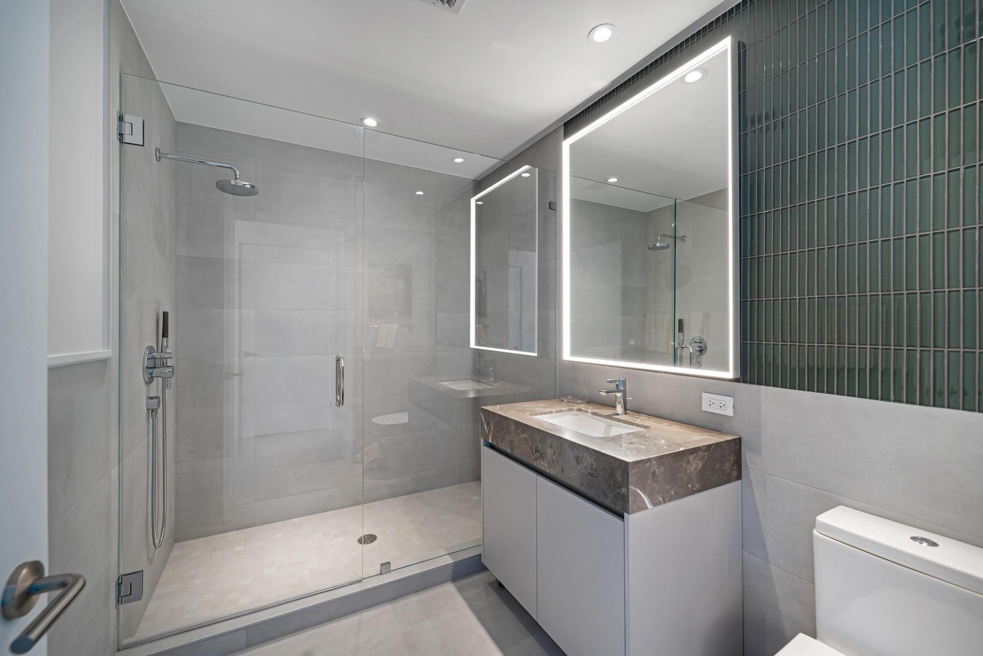 500 Alton #2702, Miami Beach FL 33139