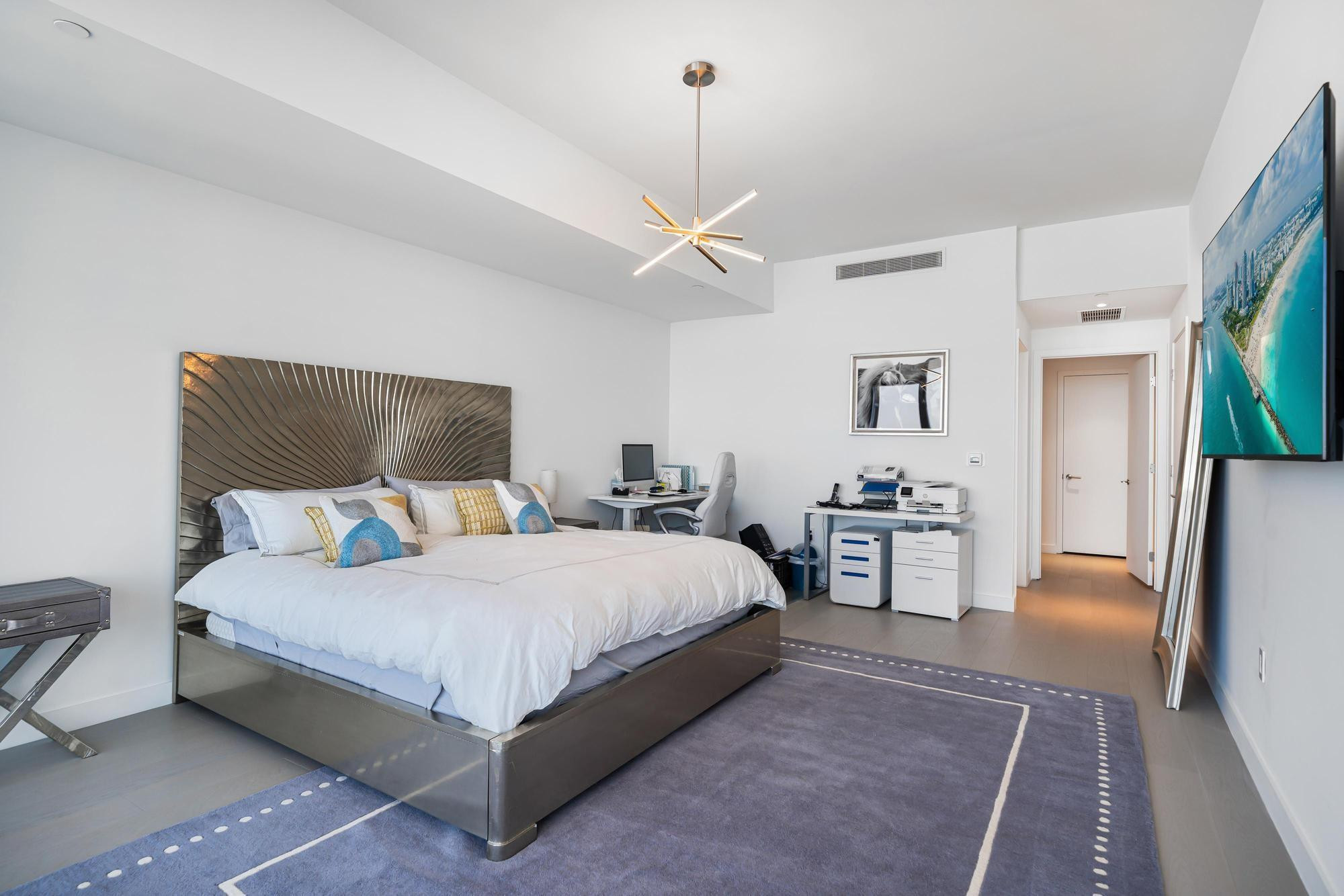 500 Alton #2702, Miami Beach FL 33139