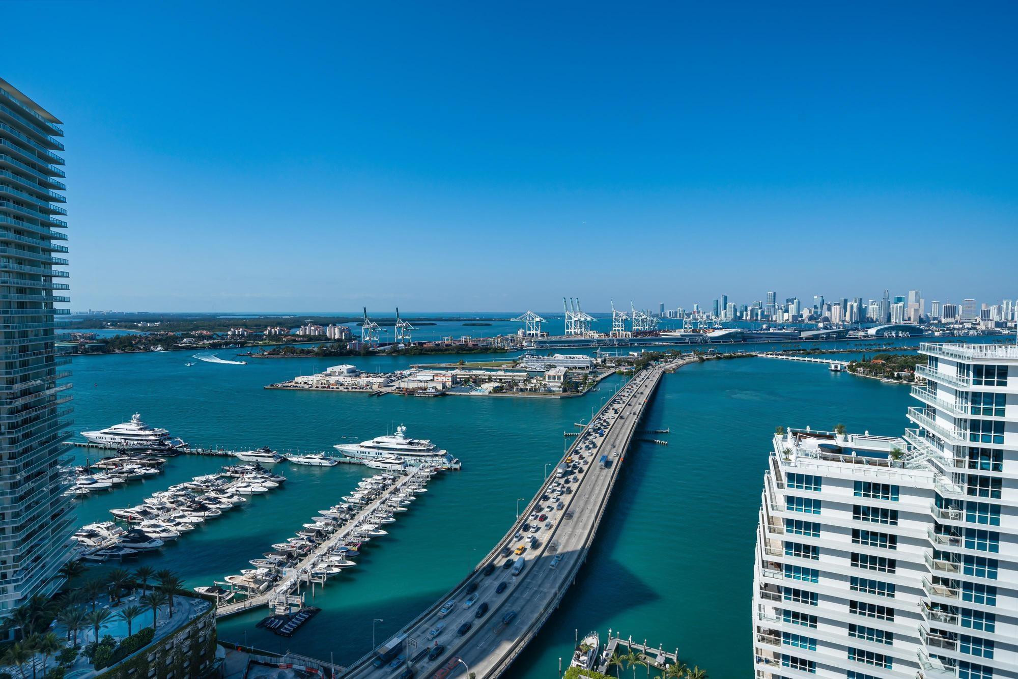 500 Alton #2702, Miami Beach FL 33139
