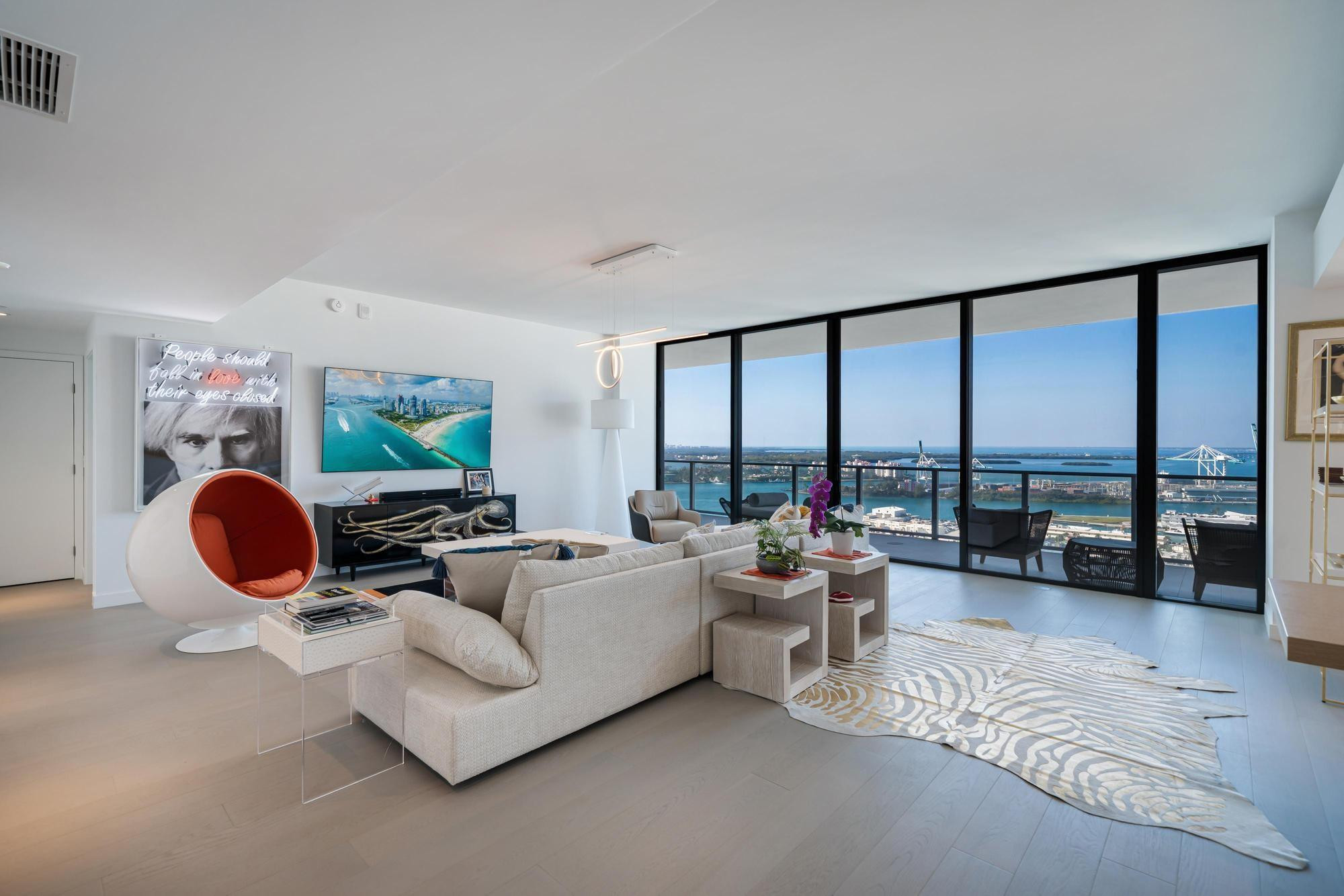 500 Alton #2702, Miami Beach FL 33139