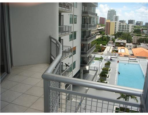 690 SW 1st #1427, Miami FL 33130