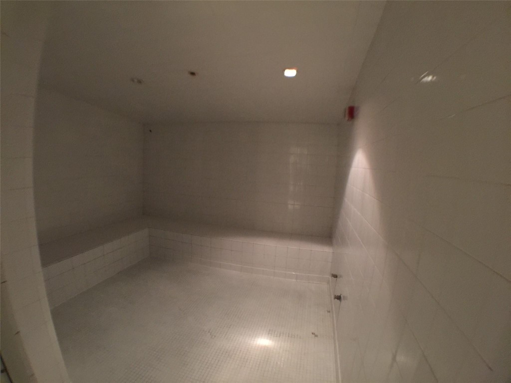 690 SW 1st #1427, Miami FL 33130