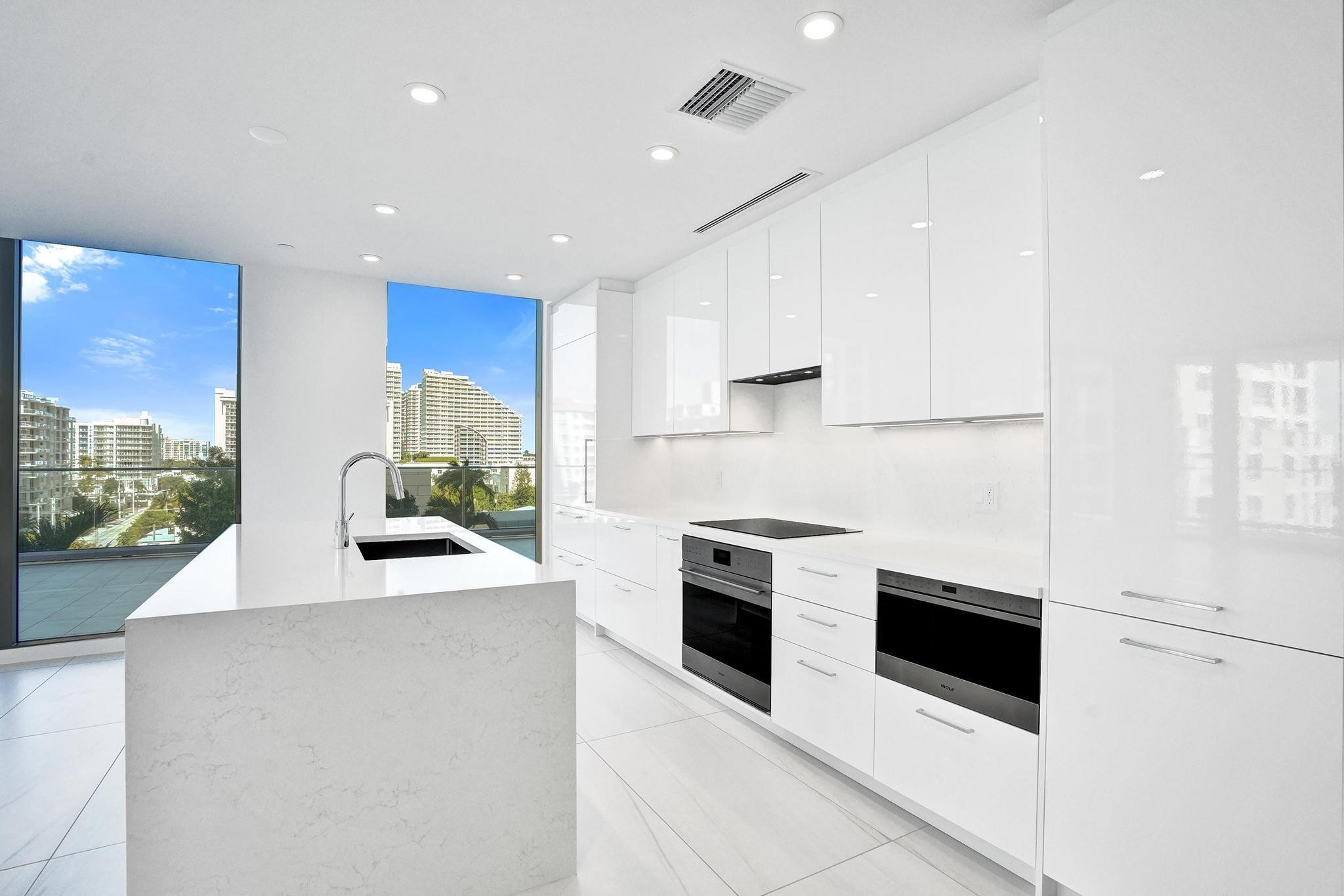 153 N Seabreeze #504-s, Fort Lauderdale FL 33304