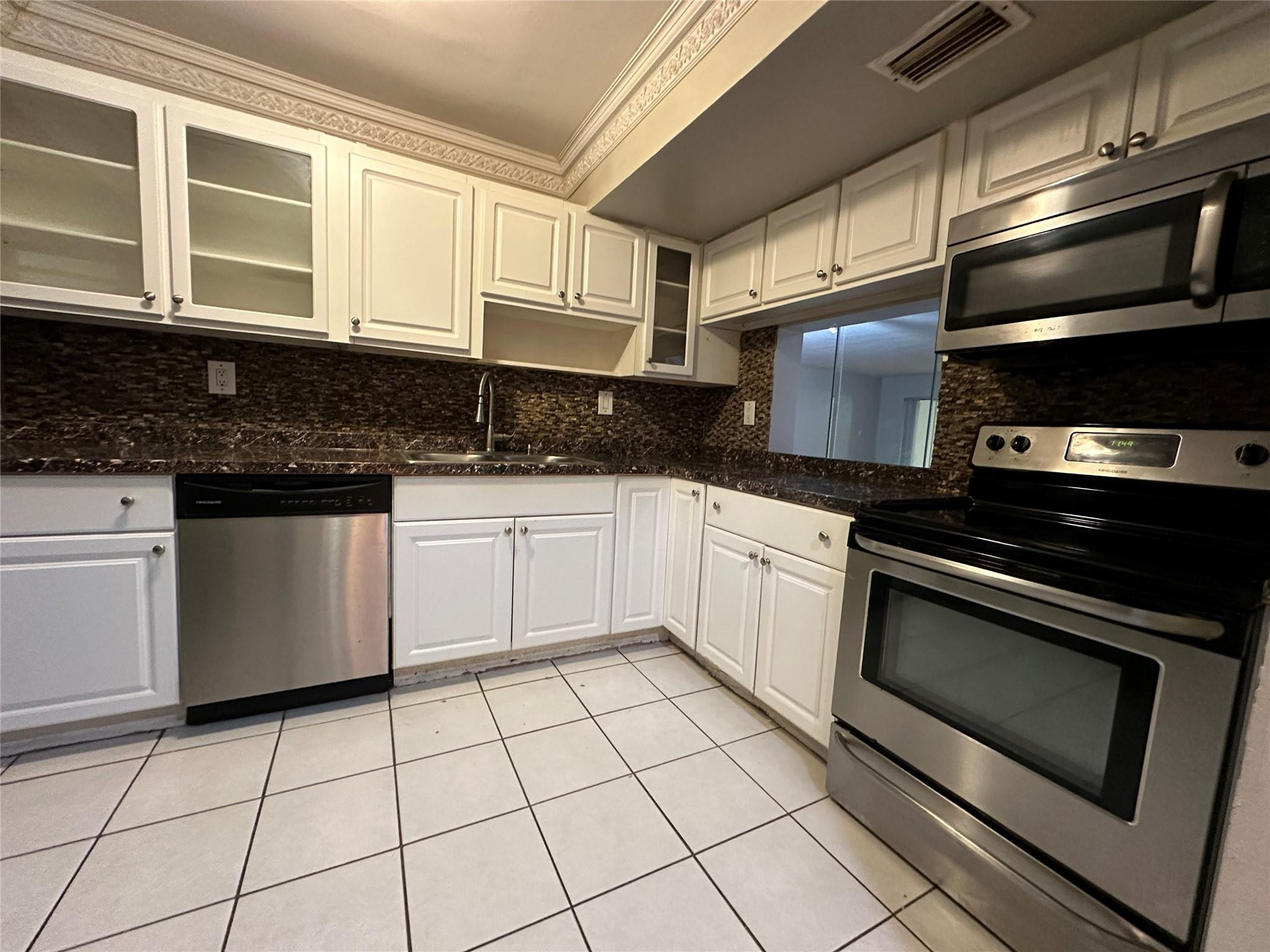 6630 Racquet Club #163, Fort Lauderdale FL 33319
