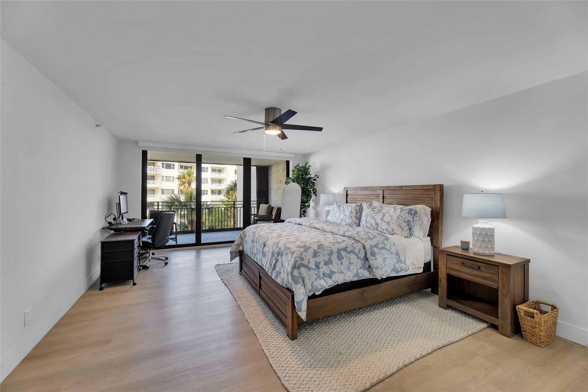 1167 Hillsboro Mile #306, Hillsboro Beach FL 33062