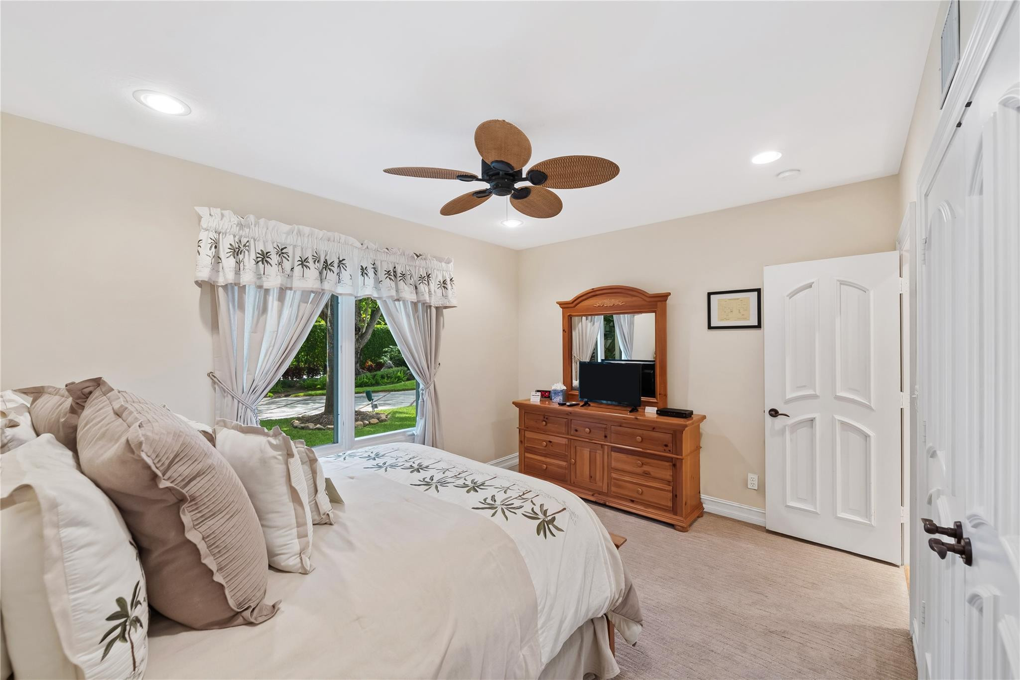 1600 S Ocean, Fort Lauderdale FL 33316