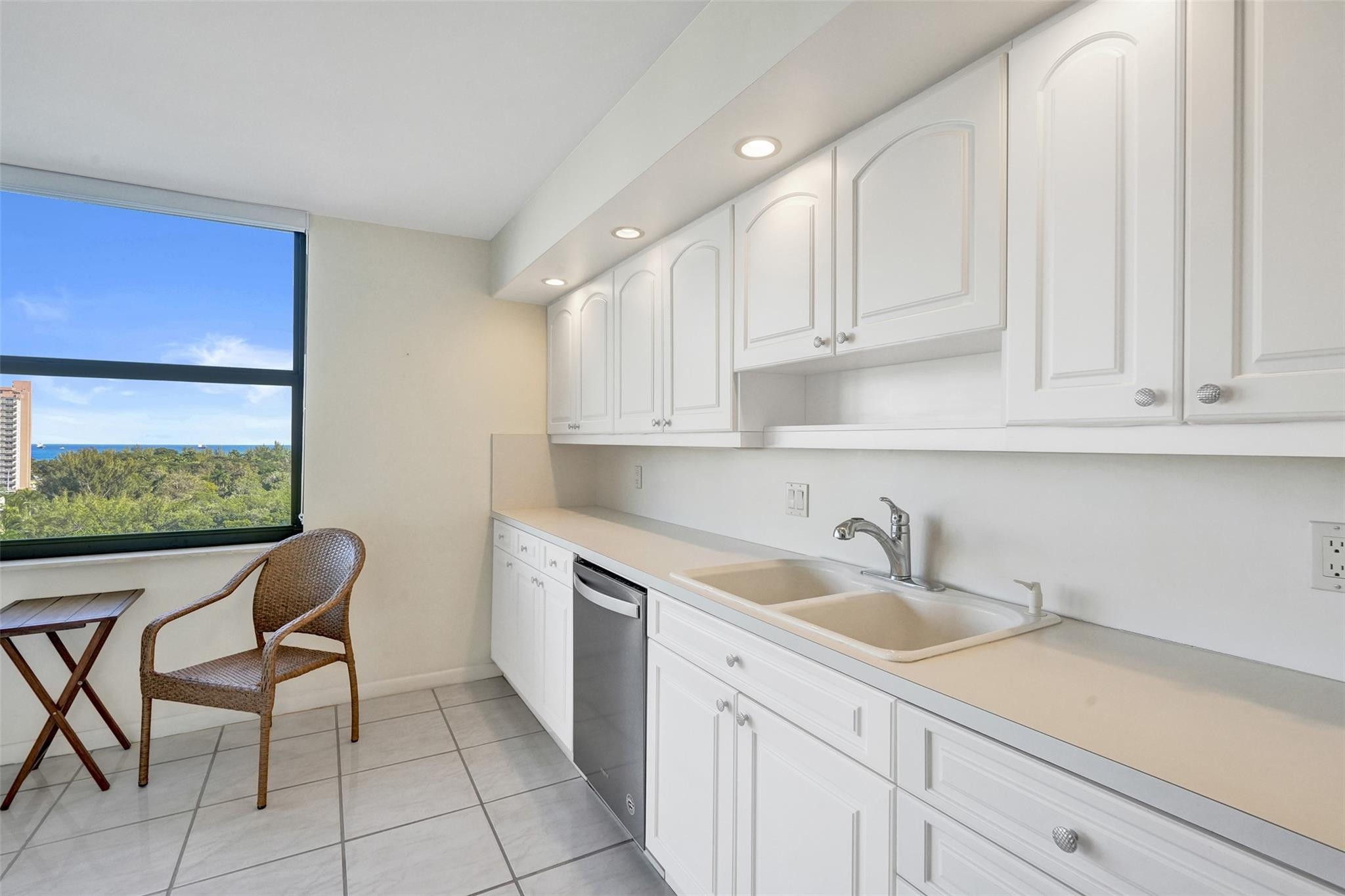 936 Intracoastal #10e, Fort Lauderdale FL 33304