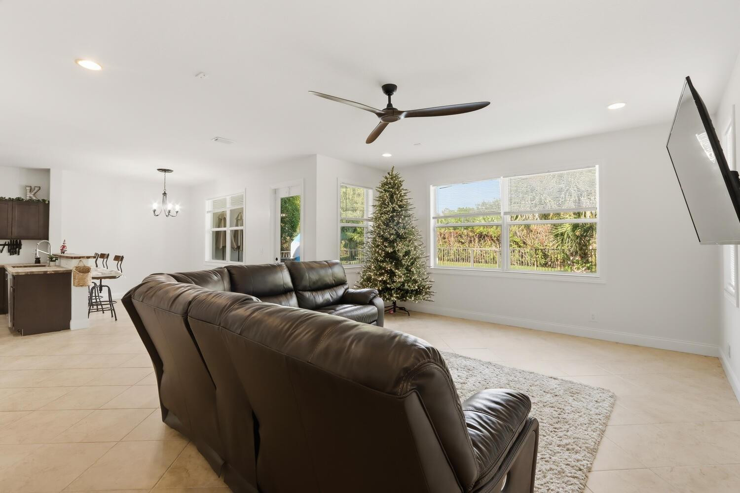 1085 Center Stone, Riviera Beach FL 33404